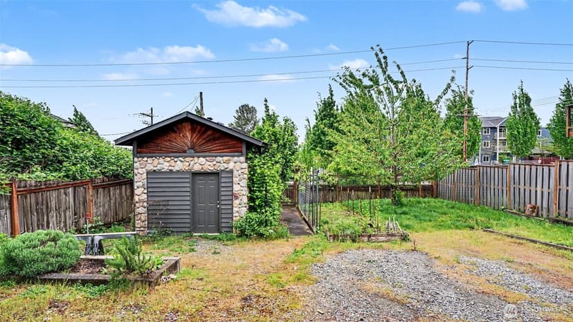 Property photo for 926 E Marine View Drive, Everett photo 22
