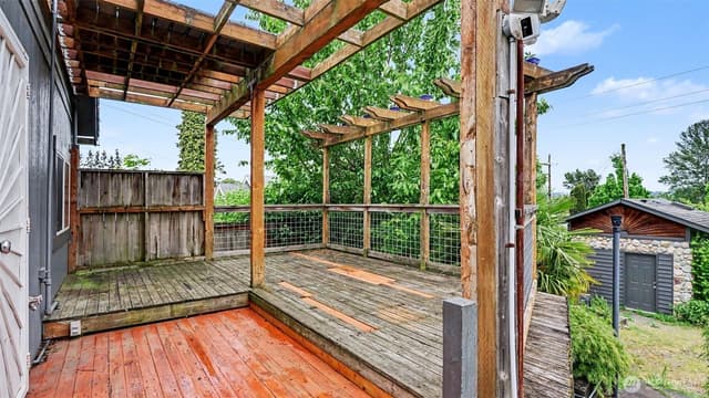 Property photo for 926 E Marine View Drive, Everett photo 5