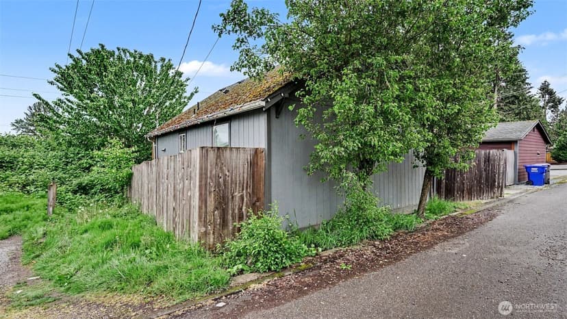 Property photo for 926 E Marine View Drive, Everett photo 21