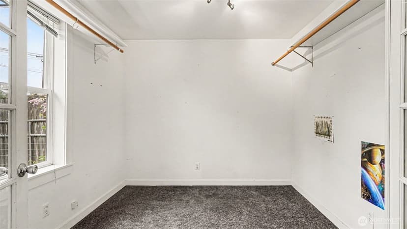 Property photo for 926 E Marine View Drive, Everett photo 6