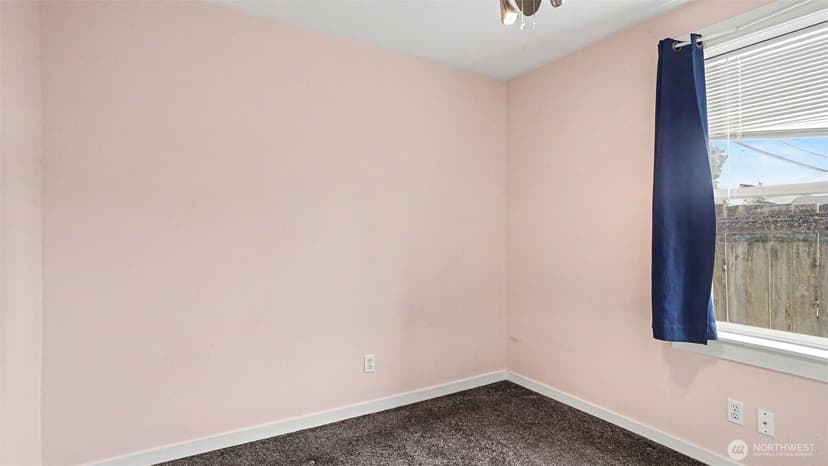 Property photo for 926 E Marine View Drive, Everett photo 11