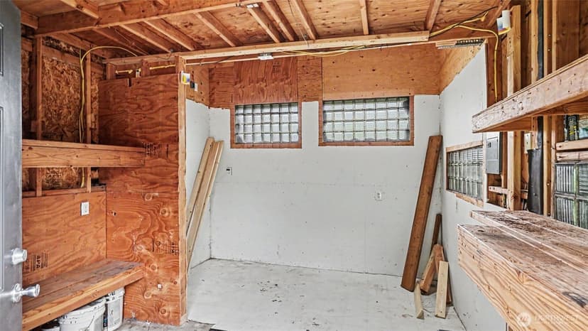 Property photo for 926 E Marine View Drive, Everett photo 19