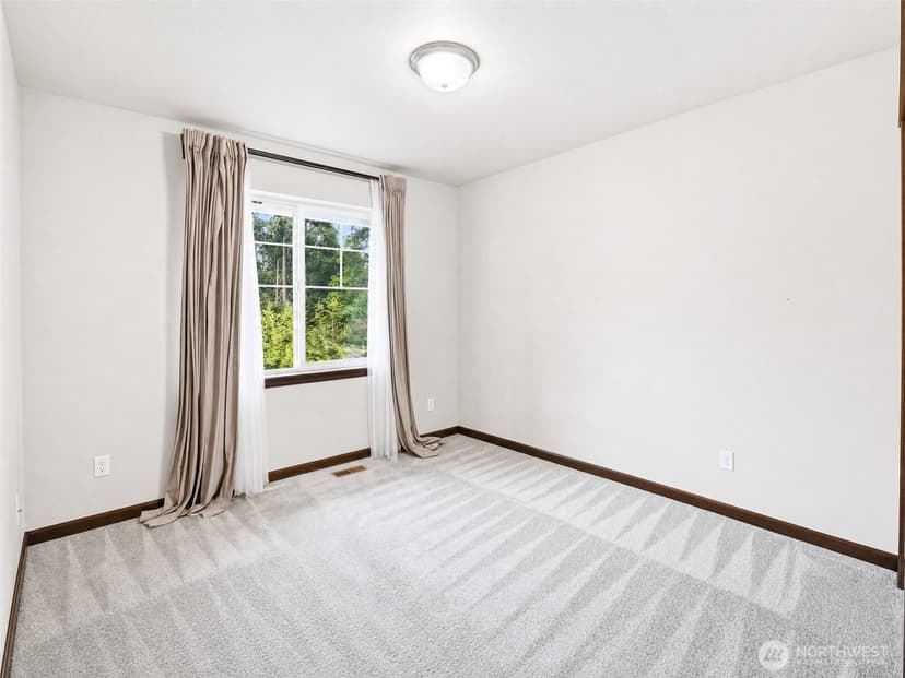 Property photo for 21002 61st Avenue W, Lynnwood photo 26