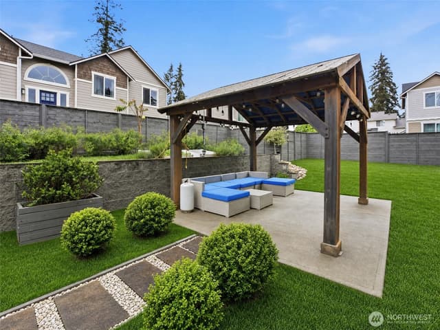 Property photo for 21002 61st Avenue W, Lynnwood photo 4