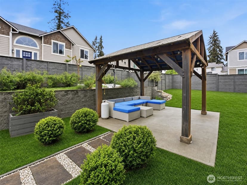 Property photo for 21002 61st Avenue W, Lynnwood photo 4