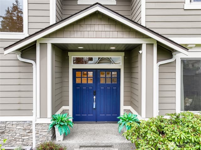 Property photo for 21002 61st Avenue W, Lynnwood photo 2