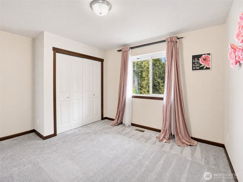 Property photo for 21002 61st Avenue W, Lynnwood photo 28