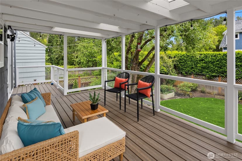 Property photo for 3711 NE 42nd St, Seattle photo 22