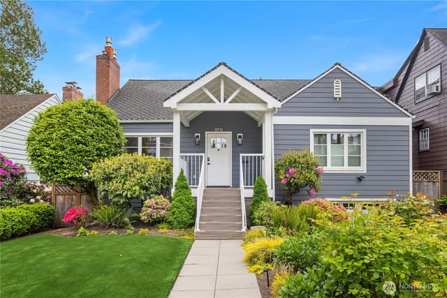 Property photo for 3711 NE 42nd St, Seattle