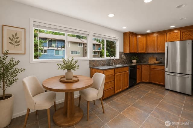 Property photo for 722 N 161st Place #12, Shoreline photo 4