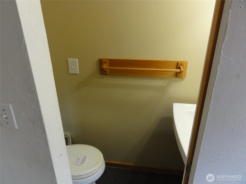Property photo for 28821 18th Avenue S, Federal Way photo 10