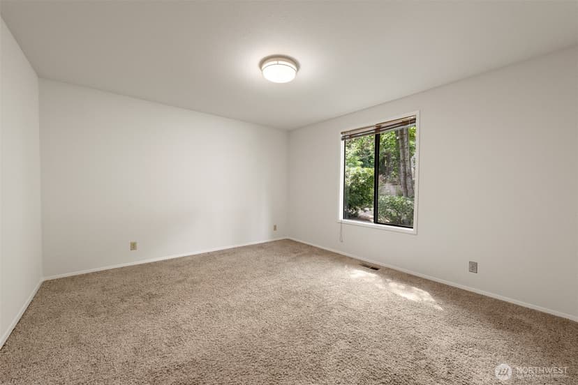 Property photo for 4624 146th Place SE, Bellevue photo 13
