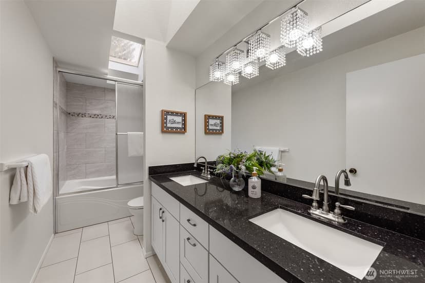 Property photo for 4624 146th Place SE, Bellevue photo 15