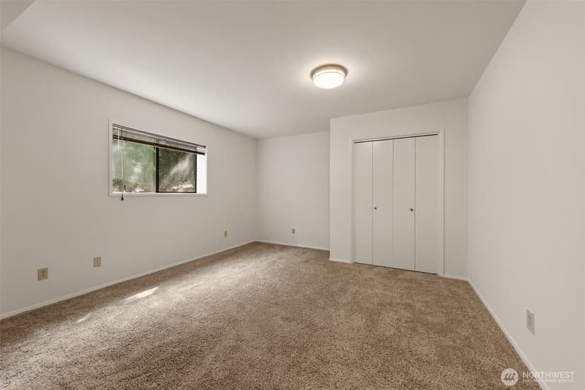 Property photo for 4624 146th Place SE, Bellevue photo 30