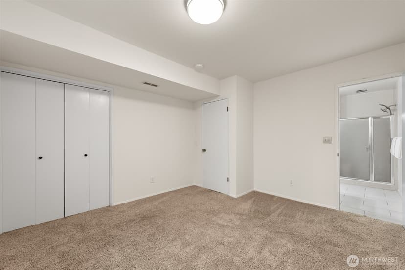 Property photo for 4624 146th Place SE, Bellevue photo 25