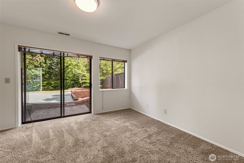 Property photo for 4624 146th Place SE, Bellevue photo 29