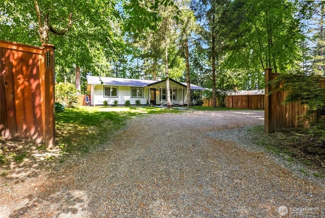 Property photo for 14513 Englewood Drive NW, Gig Harbor photo 3