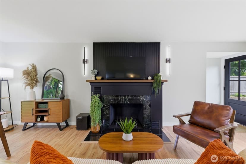 Property photo for 8905 Veterans Drive SW, Lakewood photo 14