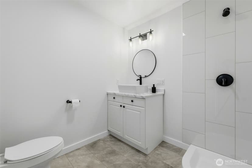 Property photo for 8905 Veterans Drive SW, Lakewood photo 22