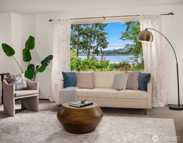 Property photo for 10218 SW Tillicum Lane, Vashon