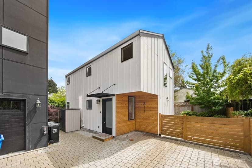 Property photo for 311 NW 89th Street, Seattle photo 24