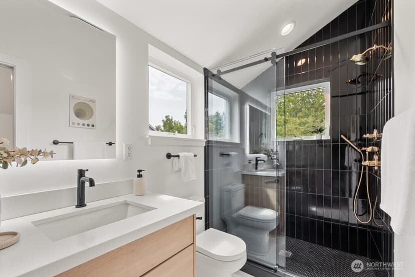 Property photo for 311 NW 89th Street, Seattle photo 14