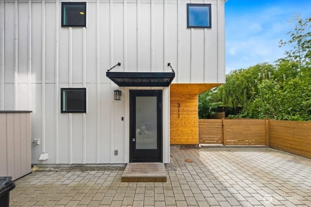 Property photo for 311 NW 89th Street, Seattle