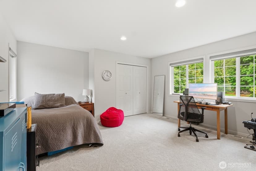 Property photo for 14415 221st Avenue NE, Woodinville photo 32