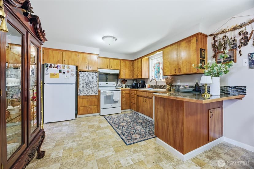 Property photo for 10103 SE 206th Street, Kent photo 6