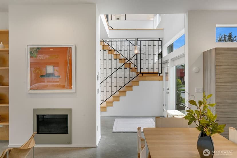 Property photo for 3200 E Republican Street, Seattle photo 16