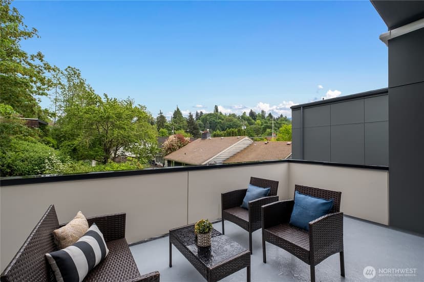 Property photo for 3200 E Republican Street, Seattle photo 19