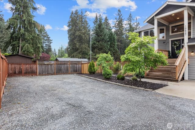 Property photo for 19827 Cypress Way Way, Lynnwood photo 5