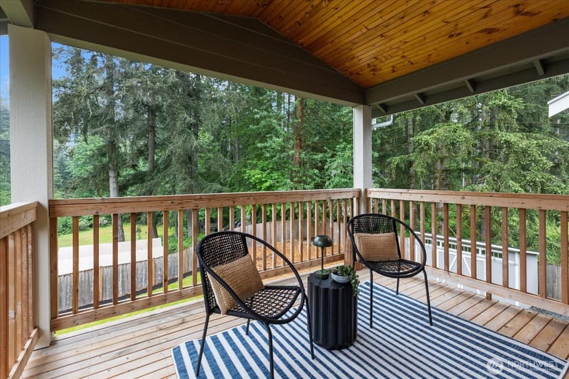 Property photo for 19827 Cypress Way Way, Lynnwood photo 14