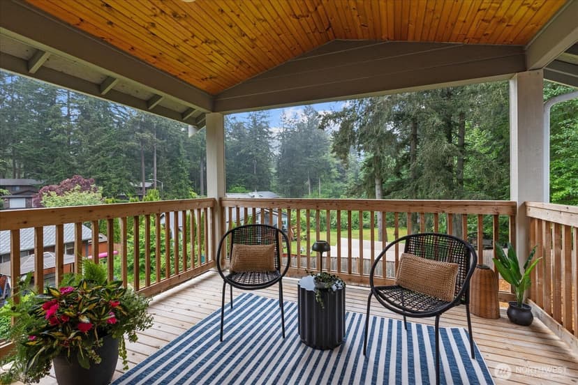 Property photo for 19827 Cypress Way Way, Lynnwood photo 13