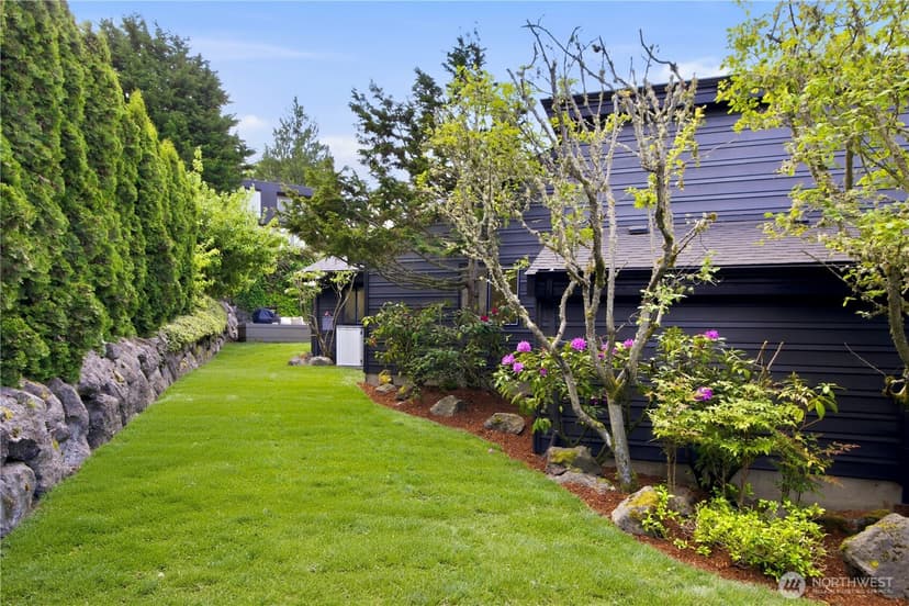 Property photo for 9354 California Drive SW, Seattle photo 30