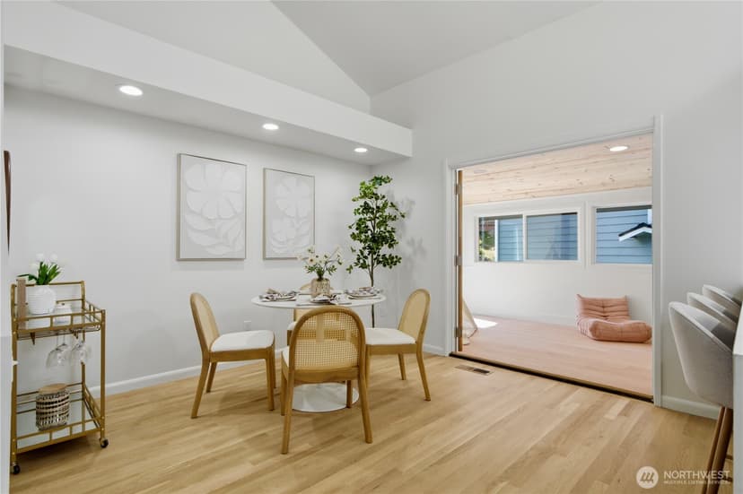 Property photo for 9354 California Drive SW, Seattle photo 15