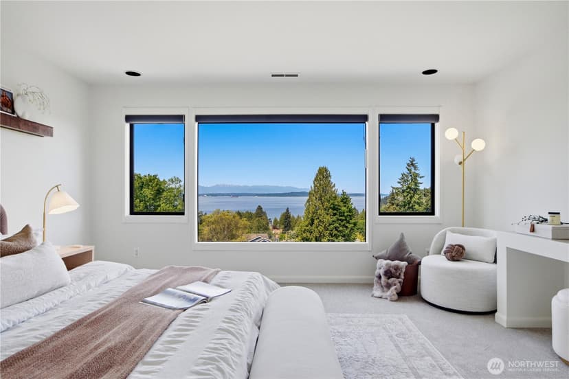 Property photo for 9354 California Drive SW, Seattle photo 18