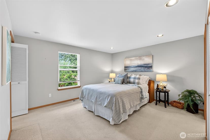 Property photo for 516 Wana Wana Place NE, Tacoma photo 19