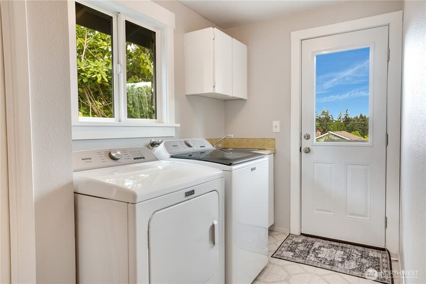 Property photo for 1204 Coral Drive, Fircrest photo 8