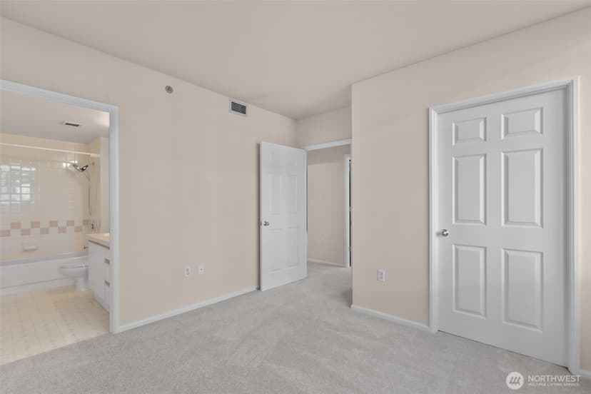 Property photo for 2600 2nd Avenue #503, Seattle photo 13