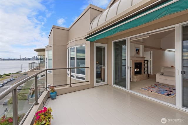 Property photo for 1210 Alki Avenue SW #601, Seattle photo 5