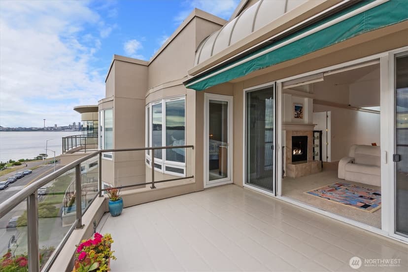 Property photo for 1210 Alki Avenue SW #601, Seattle photo 5