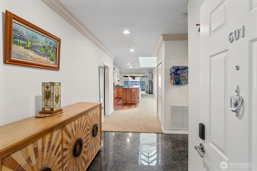 Property photo for 1210 Alki Avenue SW #601, Seattle photo 4