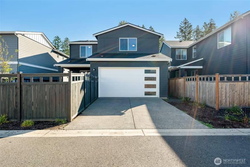Property photo for 33133 Evergreen Avenue SE, Black Diamond photo 22
