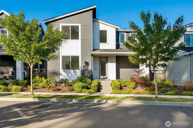 Property photo for 33133 Evergreen Avenue SE, Black Diamond photo 2
