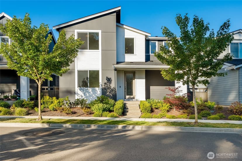Property photo for 33133 Evergreen Avenue SE, Black Diamond photo 2