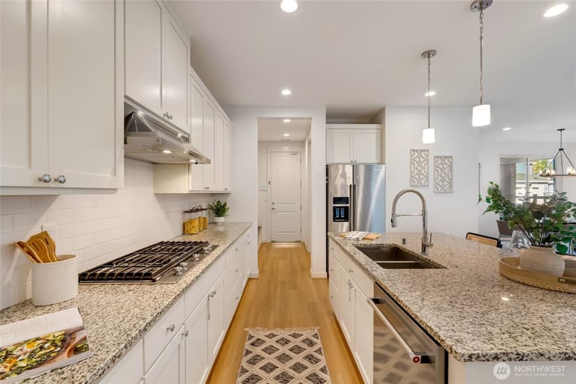 Property photo for 33133 Evergreen Avenue SE, Black Diamond photo 8