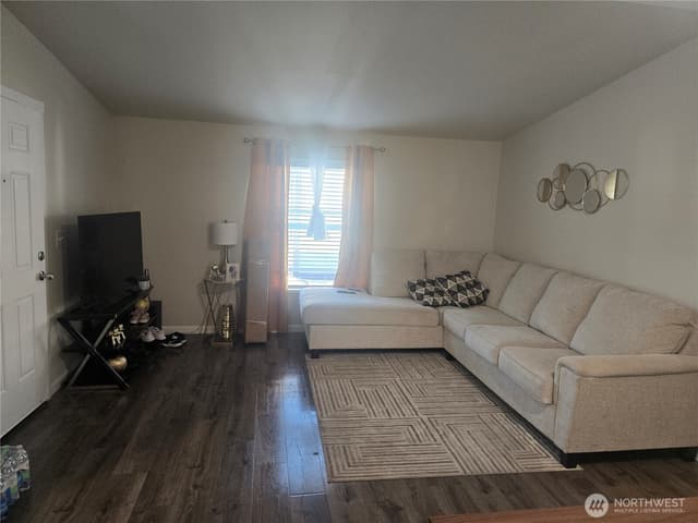 Property photo for 10302 Lakeview Avenue SW #25, Lakewood photo 4