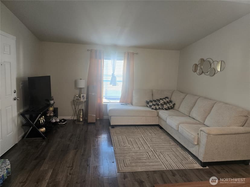 Property photo for 10302 Lakeview Avenue SW #25, Lakewood photo 4