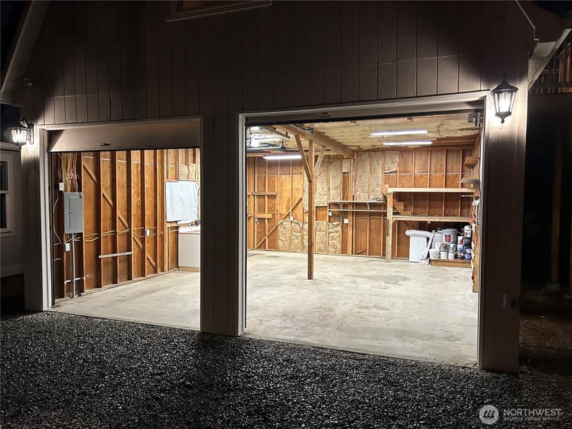 Property photo for 11814 4th Street E, Edgewood photo 25